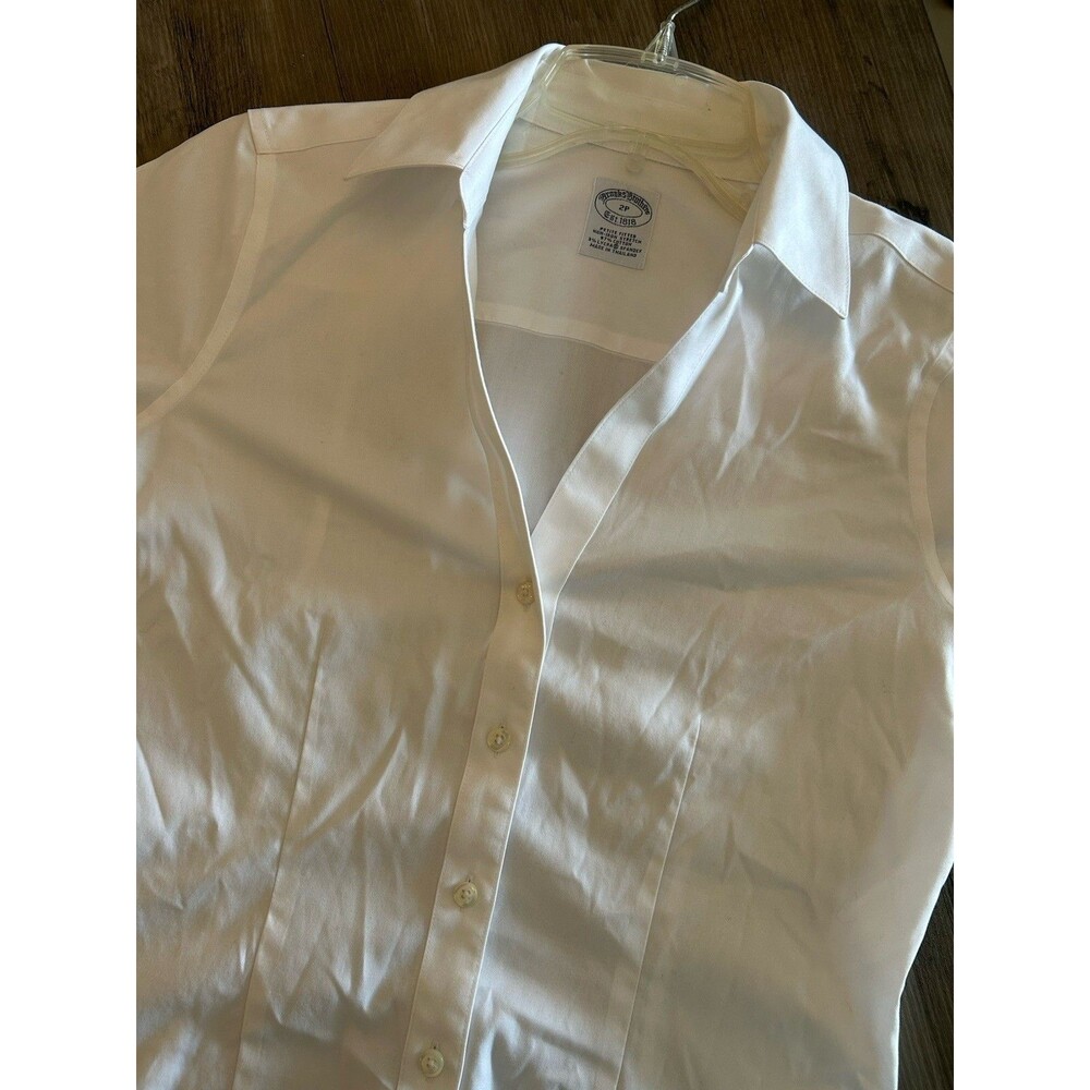 Brooks Brothers Womens Shirt White Classic Fit Non Iron Stretch Size 2P